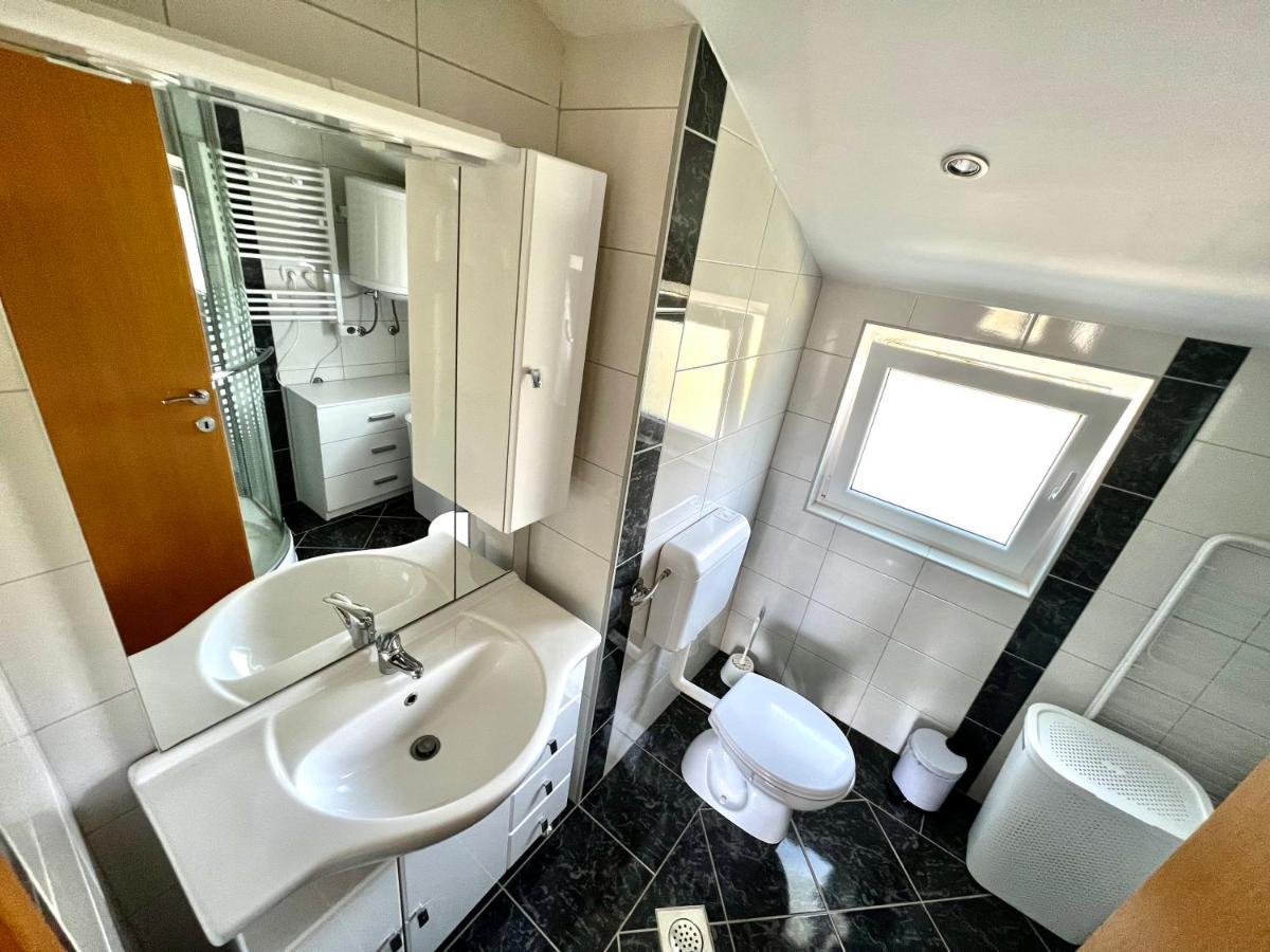 Barbariga Apartments วอดิยัน ภายนอก รูปภาพ